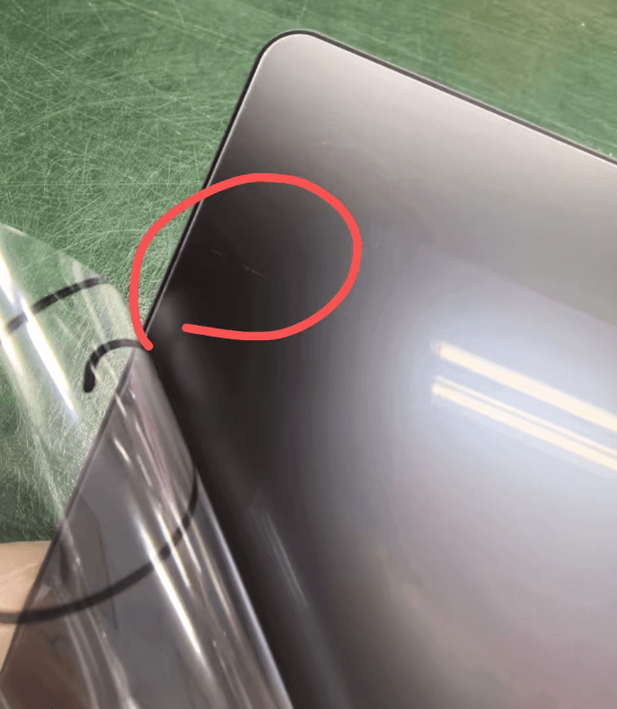 tempered glass screen protector scratch issue